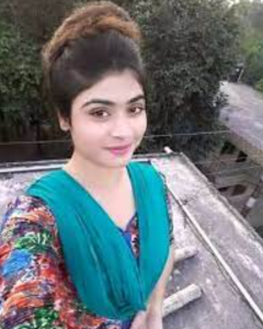 শাড়ি পড়া মেয়ের ছবি