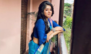 নীল শাড়ি পরা ছবি