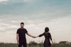 হাত ছেড়ে চলে যাওয়ার পিক