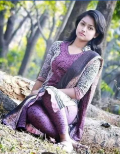 গ্রামের মেয়েদের ছবি