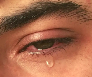কান্না করা কষ্টের ছবি