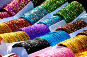 রেশমি চুড়ির ছবি