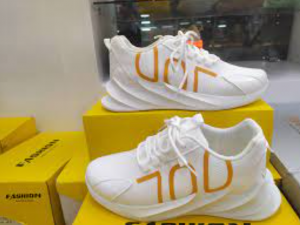 ছেলেদের জুতার ছবি