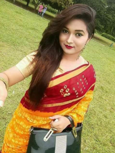 গ্রামের সাধারণ মেয়েদের ফটো